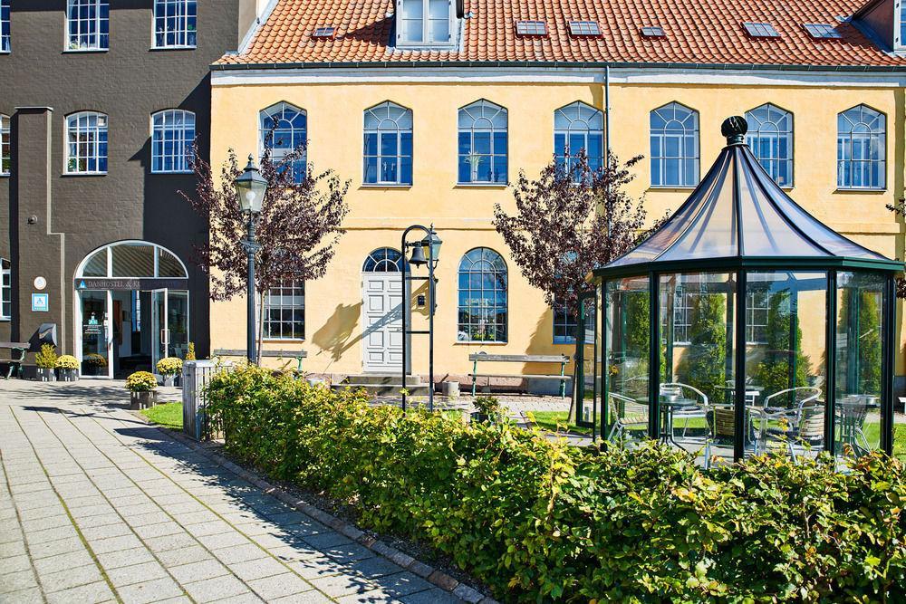 Hostel Stoberiet Svendborg Exterior foto The Danish National Museum of Pharmacy