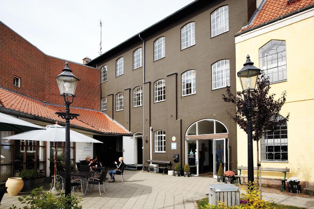 Hostel Stoberiet Svendborg Exterior foto The former town hall of the Hanseatic League